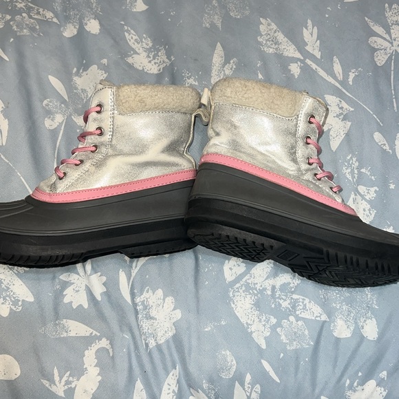Gymboree winter boots - Picture 3 of 6